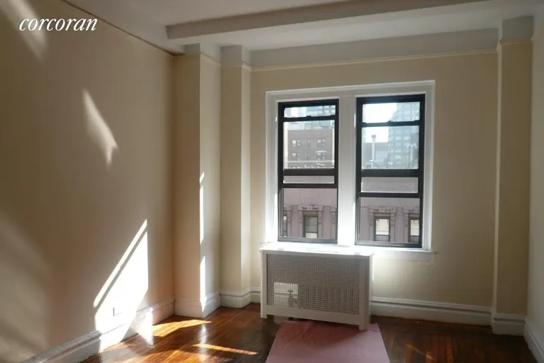 New York City Real Estate | View 133 West 71st Street, 3B | room 1 | View 2