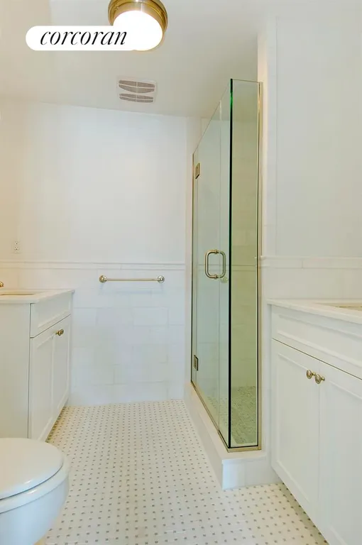 New York City Real Estate | View 215 West 88th Street, 12D | Bathroom | View 18