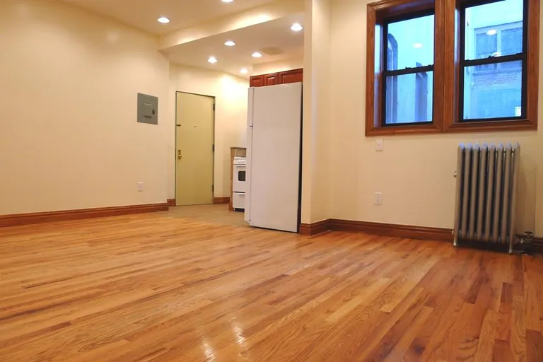 New York City Real Estate | View 535 45th Street, 1A | 3 Beds, 1 Bath | View 1