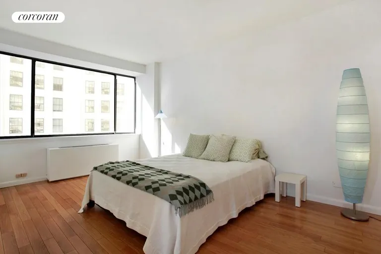 New York City Real Estate | View 45 East 25th Street, 26C | Large master bedroom with walk-in closet | View 4