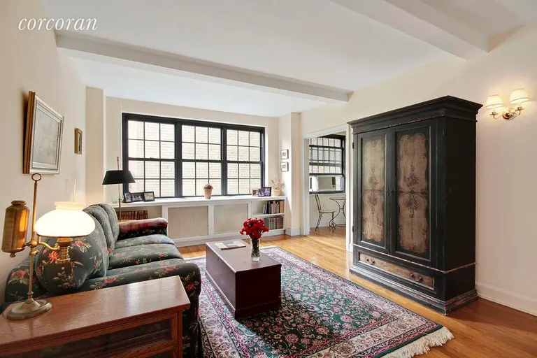 New York City Real Estate | View 240 East 79th Street, 4D | 1 Bed, 1 Bath | View 1