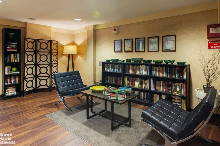 New York City Real Estate | View 1250 Ocean Parkway, 6G | Web Position 12 (RPX) | View 13
