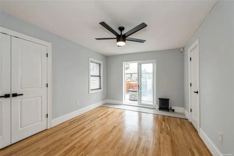 New York City Real Estate | View 143-25 Hoover Avenue, Townhouse | Photo (RPX) | View 11