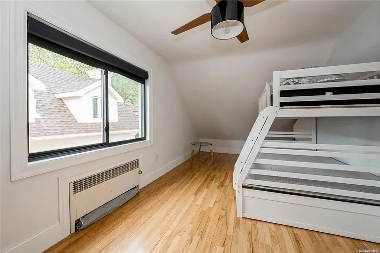 New York City Real Estate | View 143-25 Hoover Avenue, Townhouse | Photo (RPX) | View 17