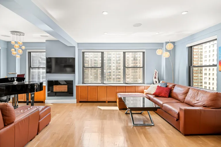 New York City Real Estate | View Tudor City Place | 1 Bed, 1 Bath | View 1