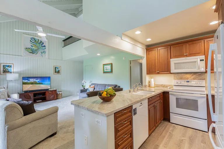 Hawaii Real Estate | View 5280 KA HAKU RD, #8 | room 9 | View 10