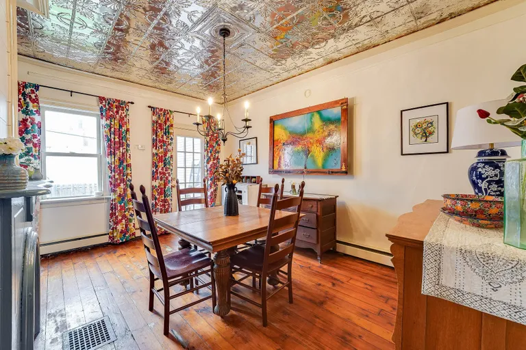 New York City Real Estate | View 148 New York Ave | room 8 | View 9
