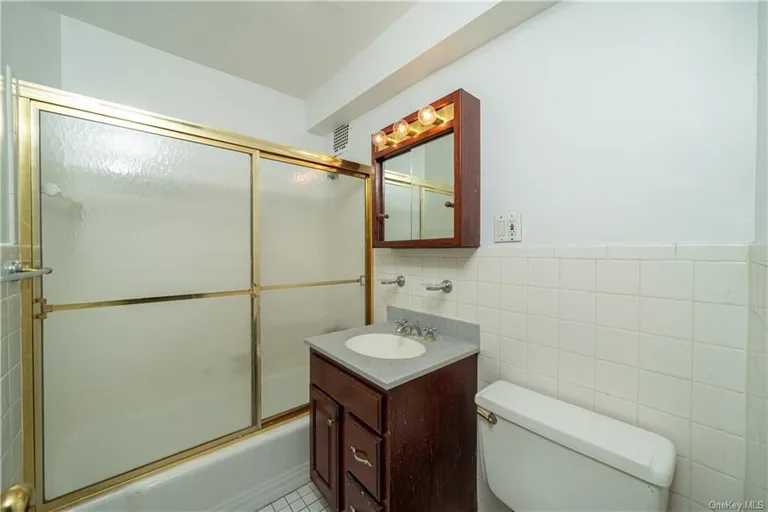 New York City Real Estate | View 222 Martling Avenue #3J | room 17 | View 18