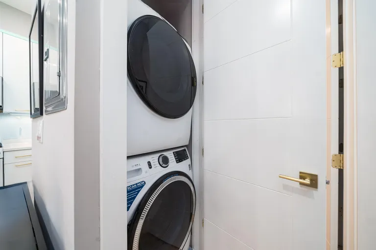 Jersey City/Hoboken Real Estate | View 166 Steuben St Unit# 4 | room 14 | View 15