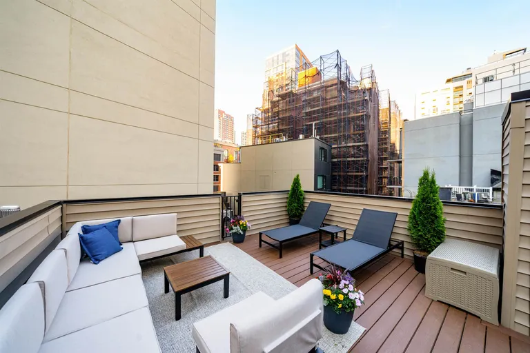 Jersey City/Hoboken Real Estate | View 166 Steuben St Unit# 4 | 2 Beds, 2 Baths | View 1