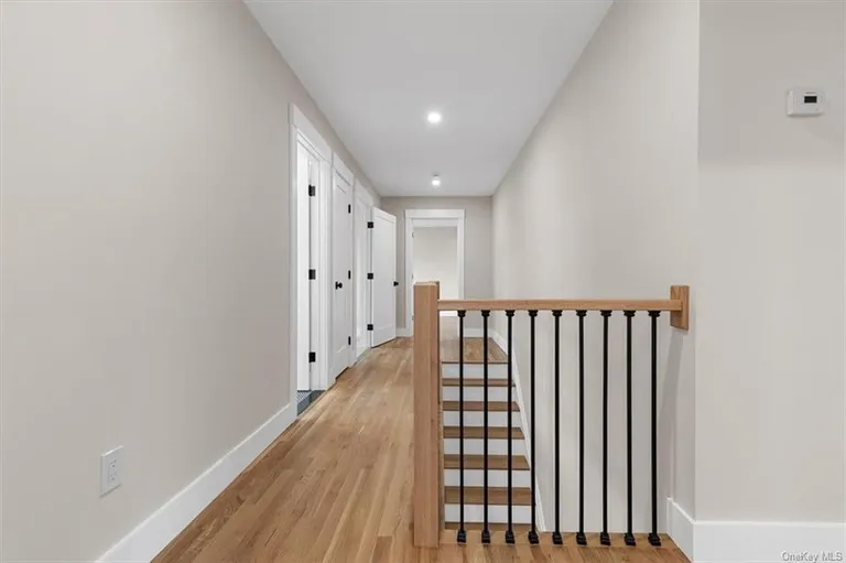 New York City Real Estate | View 33 Aberdeen Road | room 26 | View 27