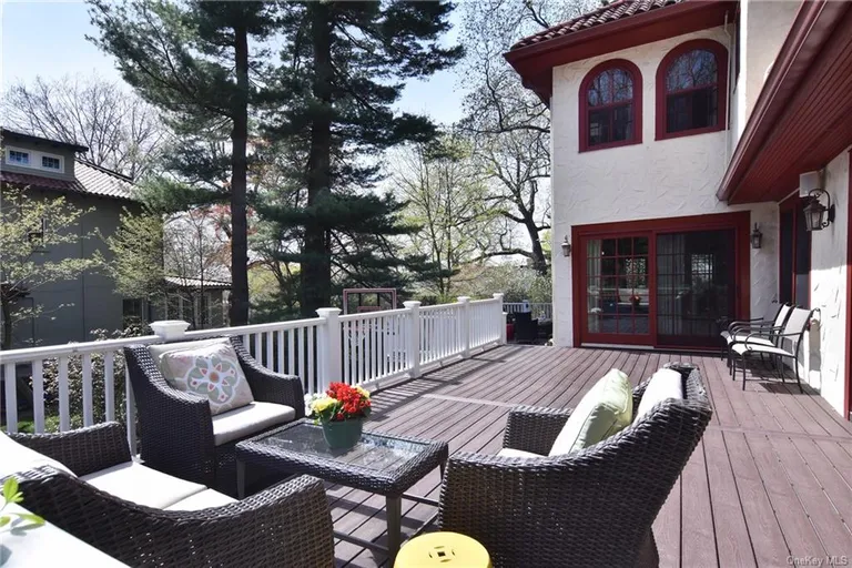 New York City Real Estate | View 244 Palisade Avenue | room 16 | View 17