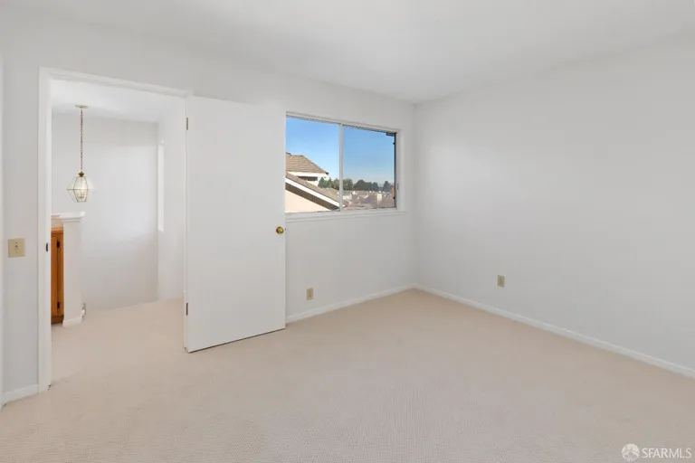 New York City Real Estate | View 281 South Wildwood | room 27 | View 28