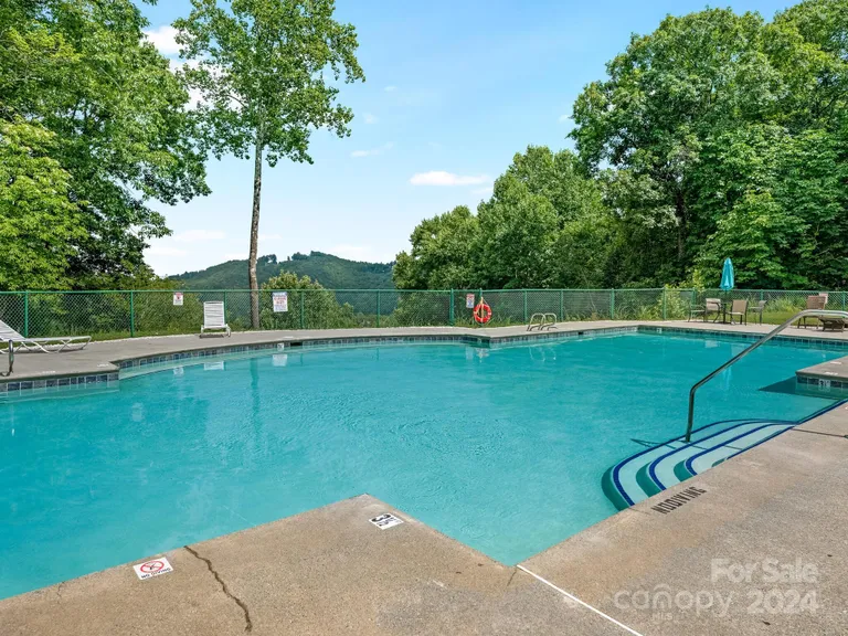 Charlotte Real Estate | View 380 Pine Ridge | room 46 | View 47