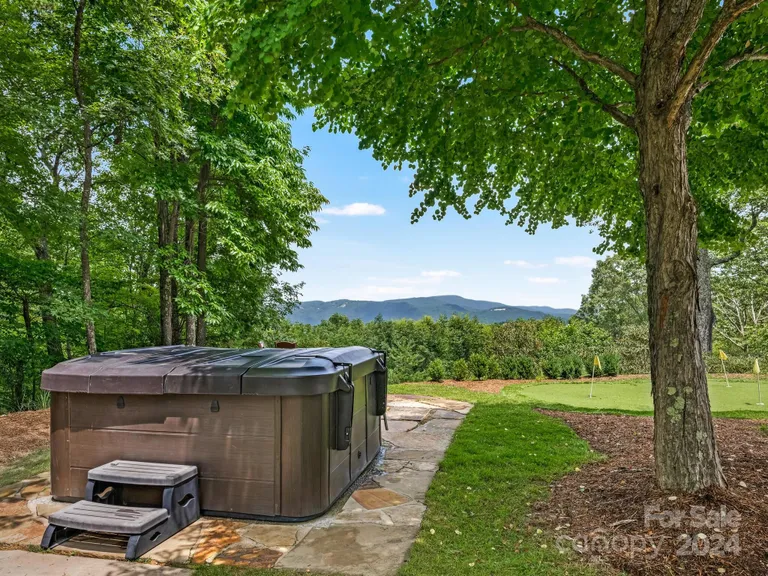 Charlotte Real Estate | View 380 Pine Ridge | room 40 | View 41