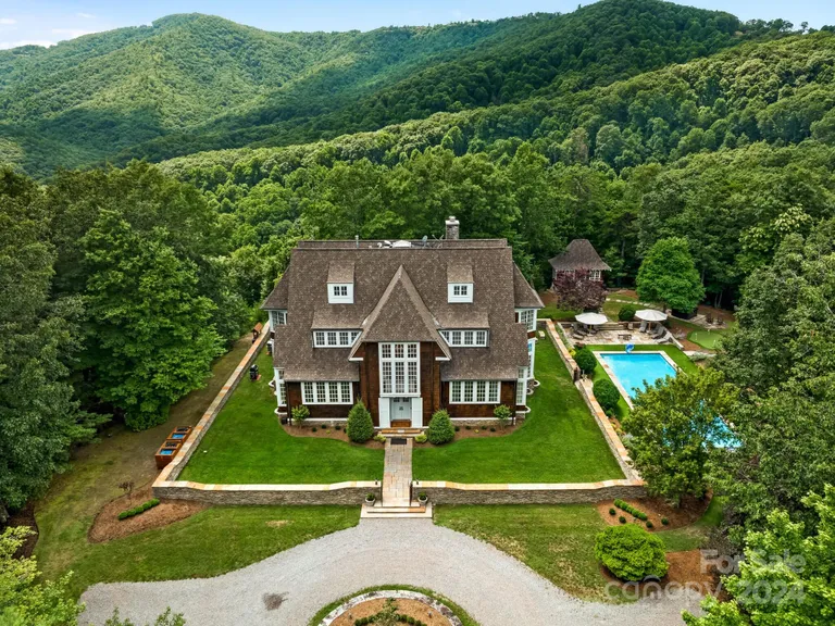 Charlotte Real Estate | View 380 Pine Ridge | room 1 | View 2