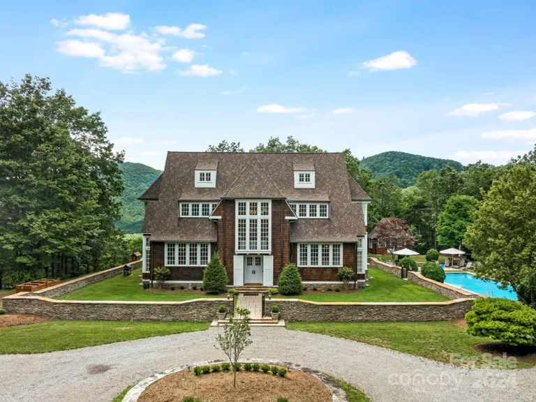 Charlotte Real Estate | View 380 Pine Ridge | 6 Beds, 7 Baths | View 1