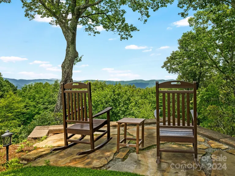 Charlotte Real Estate | View 380 Pine Ridge | room 38 | View 39