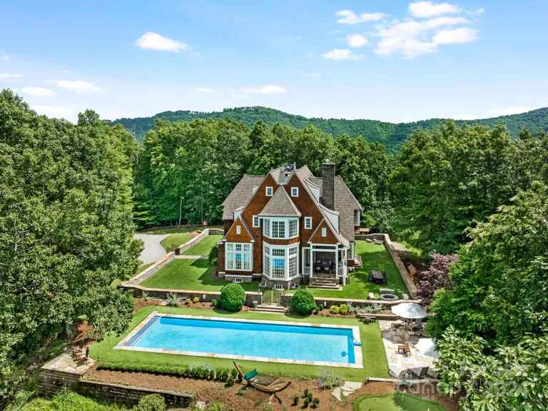 Charlotte Real Estate | View 380 Pine Ridge | room 3 | View 4