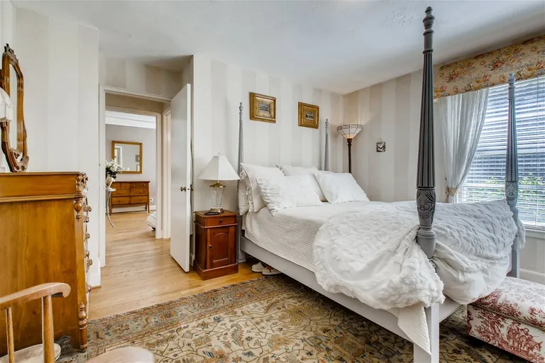 New York City Real Estate | View 201 Brookfield Ave | room 14 | View 15