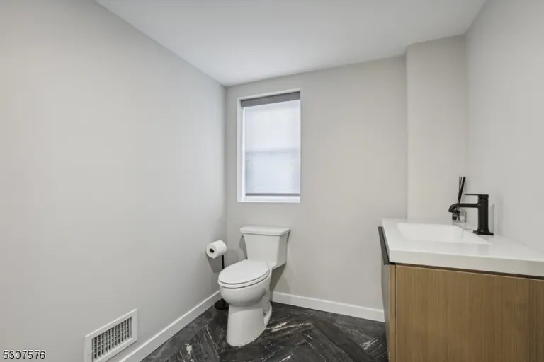 New York City Real Estate | View 1 Rosedale Ter | room 18 | View 19