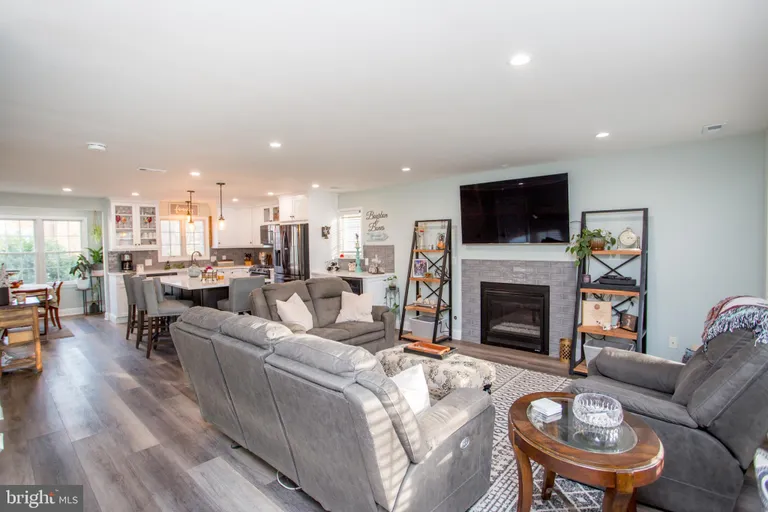 Central NJ/Bucks County, PA Real Estate | View 16 S Union St | room 9 | View 10