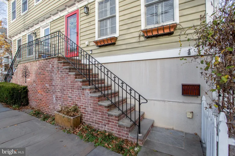 Central NJ/Bucks County, PA Real Estate | View 16 S Union St | room 3 | View 4