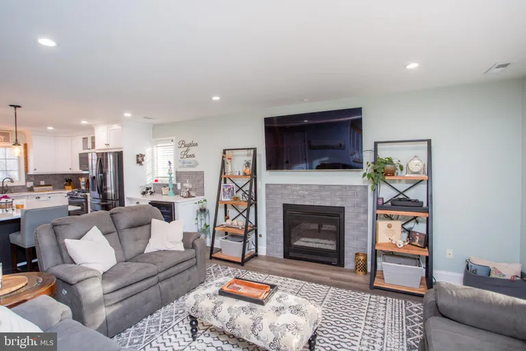 Central NJ/Bucks County, PA Real Estate | View 16 S Union St | room 6 | View 7