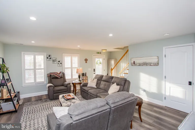 Central NJ/Bucks County, PA Real Estate | View 16 S Union St | room 4 | View 5