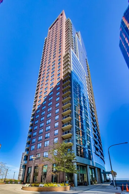 New York City Real Estate | View 450 E Waterside, 701 | 2 Beds, 2 Baths | View 1