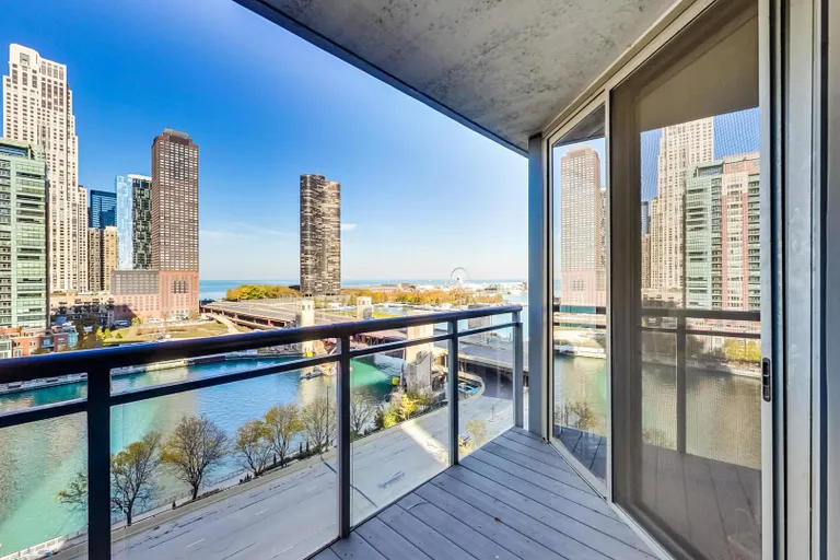 New York City Real Estate | View 450 E Waterside, 701 | room 23 | View 24