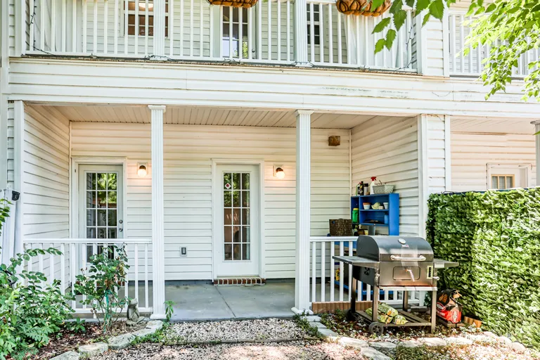 Savannah Real Estate | View 105 Station Trail | room 10 | View 11