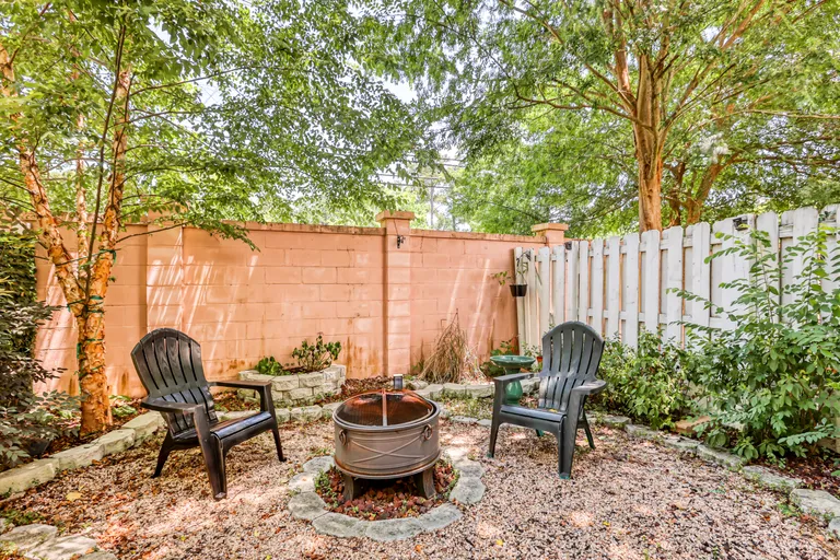 Savannah Real Estate | View 105 Station Trail | room 9 | View 10