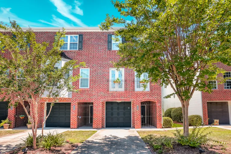 Savannah Real Estate | View 105 Station Trail | room 1 | View 2
