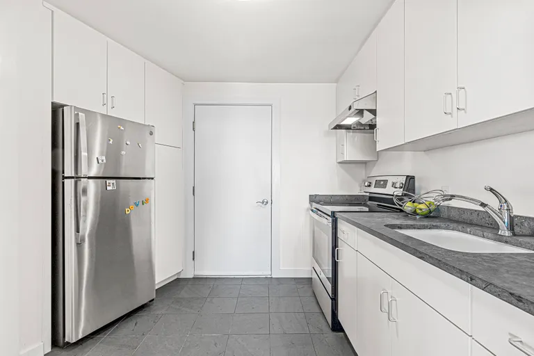New York City Real Estate | View 26 Chaucer | room 23 | View 24