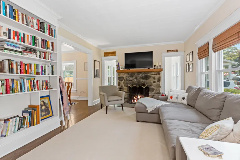 Westchester Real Estate | View 61 Stone Ave | PennyH-61 Stone-01 - Copy | View 8