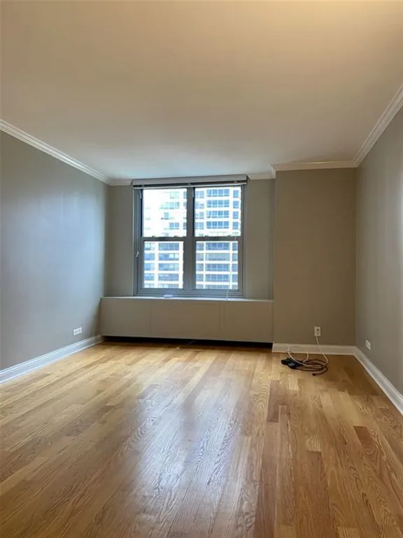 Chicago Real Estate | View 400 E Randolph, 2028 | room 7 | View 8