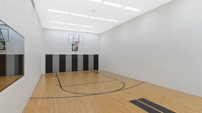 Chicago Real Estate | View 400 E Randolph, 2028 | room 9 | View 10