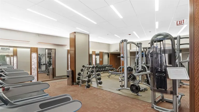 Chicago Real Estate | View 400 E Randolph, 2028 | room 10 | View 11