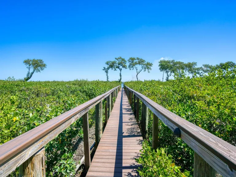 Sarasota/St. Petersburg Real Estate | View 12334 Baypointe Terrace | room 44 | View 45