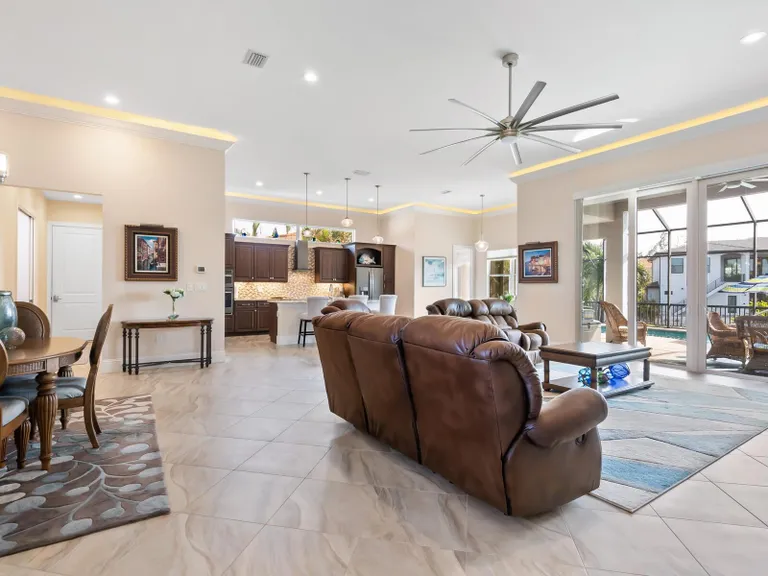 Sarasota/St. Petersburg Real Estate | View 12334 Baypointe Terrace | room 5 | View 6