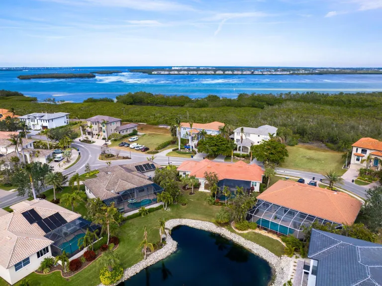 Sarasota/St. Petersburg Real Estate | View 12334 Baypointe Terrace | room 38 | View 39