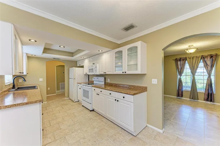 Sarasota/St. Petersburg Real Estate | View 2211 42nd Street W | room 9 | View 10