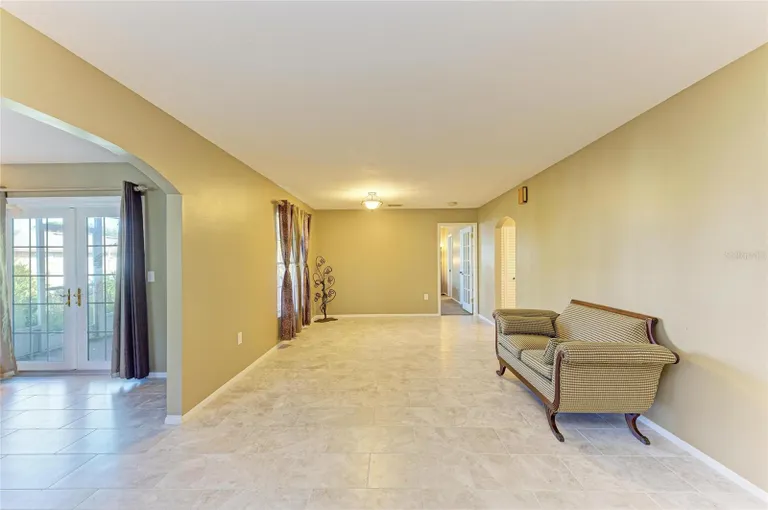 Sarasota/St. Petersburg Real Estate | View 2211 42nd Street W | room 6 | View 7