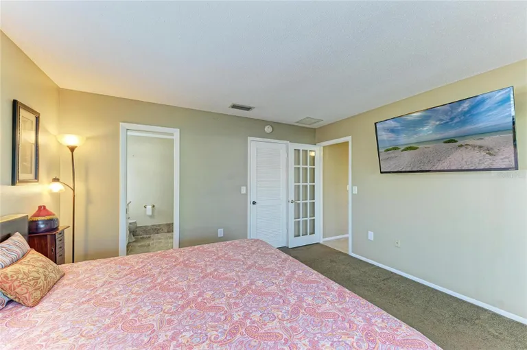 Sarasota/St. Petersburg Real Estate | View 2211 42nd Street W | room 18 | View 19