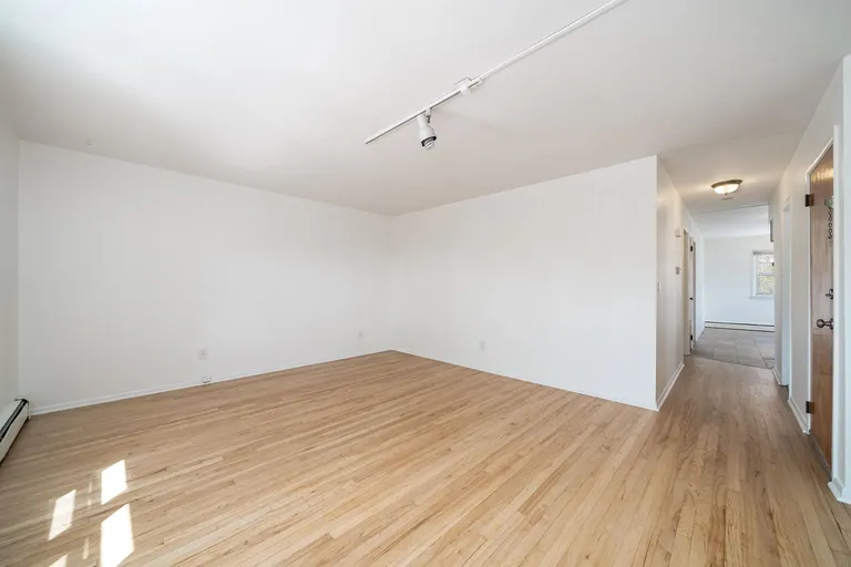 New York City Real Estate | View 78 Waverly St Unit# 2 | room 1 | View 2
