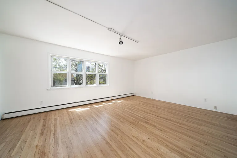 New York City Real Estate | View 78 Waverly St Unit# 2 | 2 Beds, 1 Bath | View 1