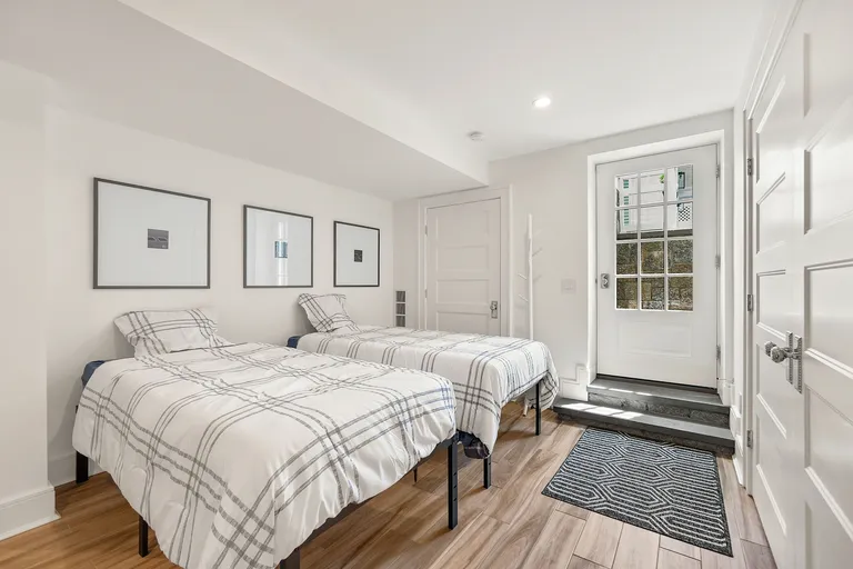 New York City Real Estate | View 23 Connecticut Avenue | room 16 | View 17