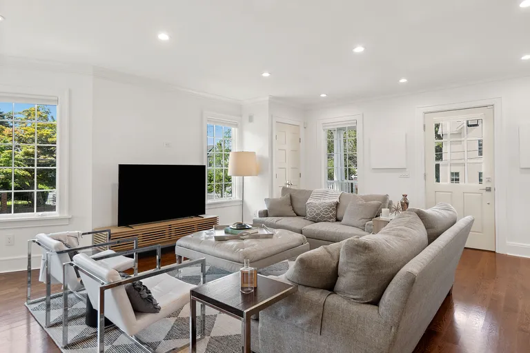 New York City Real Estate | View 23 Connecticut Avenue | room 4 | View 5