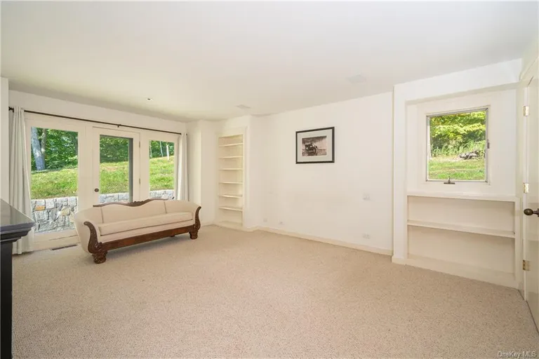 New York City Real Estate | View 122 Old Briarcliff Road | room 16 | View 17